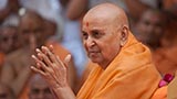  Swamishri bids 'Jai Swaminarayan' to devotees 