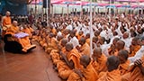  Devotees doing darshan of Swamishri