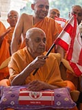  Swamishri waves BAPS flag