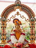 Shri Harikrishna Maharaj 