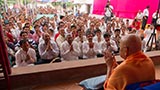  Devotees doing darshan of Swamishri