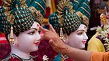  Pujya Ishwarcharan Swami performs pujan of murtis