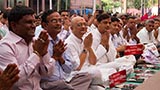  Devotees doing darshan of Swamishri