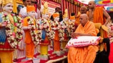  Swamishri performs pujan of the murtis