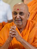  HH Pramukh Swami Maharaj bids 'Jai Swaminarayan' to devotees 