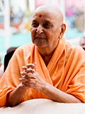  Swamishri bids 'Jai Swaminarayan' to devotees 