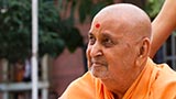  Swamishri bids 'Jai Swaminarayan' to devotees 