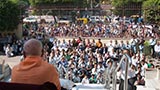  Devotees doing darshan of Swamishri