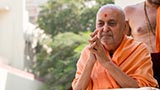  Swamishri bids 'Jai Swaminarayan' to devotees 