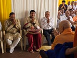  Devotees doing darshan of Swamishri