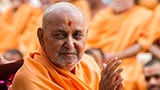  Swamishri bids 'Jai Swaminarayan' to devotees 