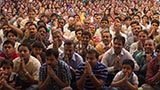  Devotees doing darshan of Swamishri