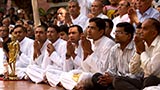  Devotees doing darshan of Swamishri