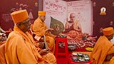  Senior sadhus perform mahapuja rituals during Chopda Pujan