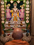  Swamishri engrossed in darshan