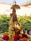  Shri Harikrishna Maharaj
