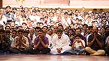  Devotees doing darshan of Swamishri