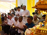  Devotees doing darshan of Swamishri