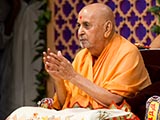 Swamishri bids 'Jai Swaminarayan' to all