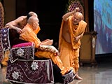  Swamishri during the assembly