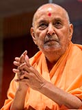  Swamishri bids 'Jai Swaminarayan' to all