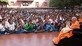  Devotees doing darshan of Swamishri