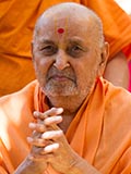  Swamishri engrossed in darshan