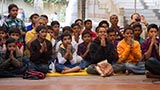  Kids doing darshan of Swamishri