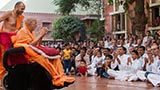 Devotees doing darshan of Swamishri