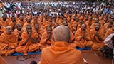  Sadhus and devotees doing darshan of Swamishri