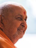  Swamishri in a divine, jovial mood