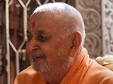  Swamishri in a divine, jovial mood