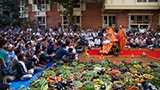  Devotees doing darshan of Swamishri