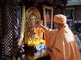  Pujya Doctor Swami performs pujan of murtis for the new BAPS mandir at Chandrapur, India