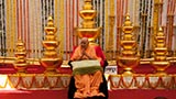  Swamishri with kalashas