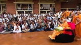  Devotees doing darshan of Swamishri