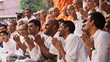  Devotees doing darshan of Swamishri