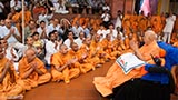Devotees doing darshan of Swamishri