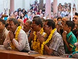  Devotees doing darshan of Swamishri