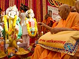  Swamishri performs pujan of Shri Radha-Krishna Dev murtis to be consecrated at Palsana Mandir