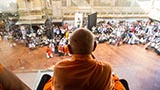  Devotees doing darshan of Swamishri