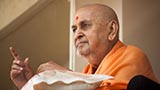  Swamishri blesses all