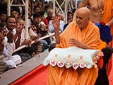  Swamishri blesses devotees