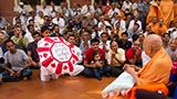  Devotees doing darshan of Swamishri