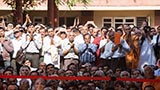  Devotees doing darshan of Swamishri