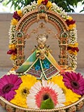  Shri Harikrishna Maharaj