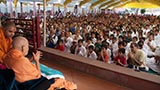  Devotees doing darshan of Swamishri