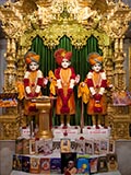  Bhagwan Swaminarayan, Aksharbrahman Gunatitanand Swami and Shri Gopalanand Swami