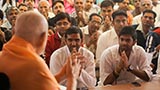  Devotees doing darshan of Swamishri