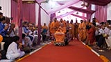  Devotees doing darshan of Swamishri